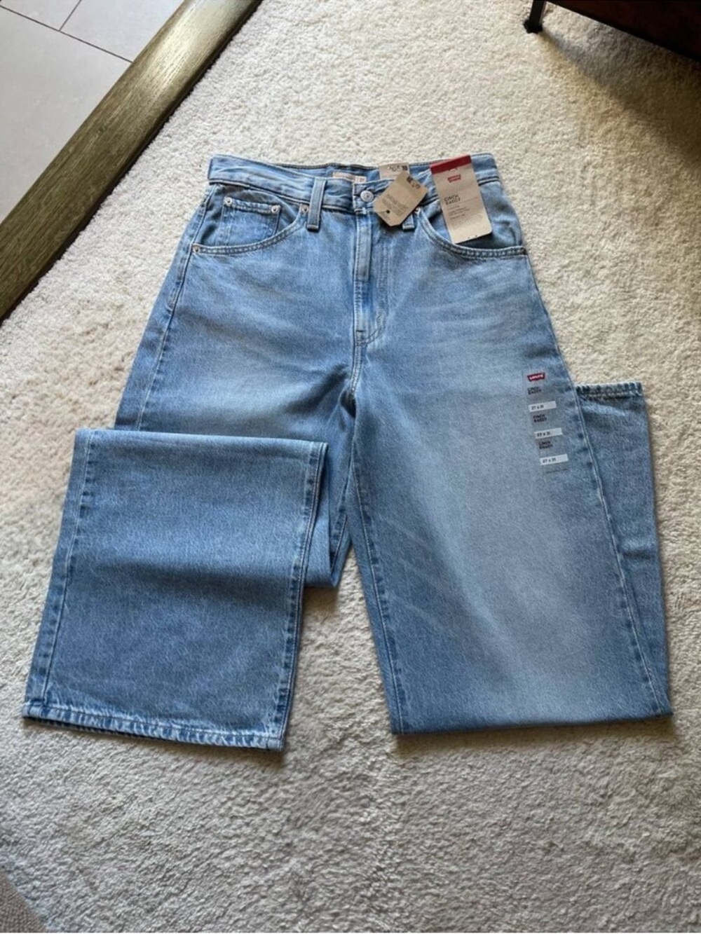 Levi's Women's Light Wash Cinch, baggy Leg Jeans